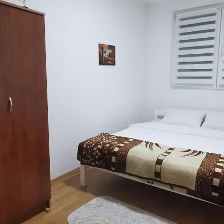 Book A Sarajevo, Free Parking & Garden 홈스테이 사라예보