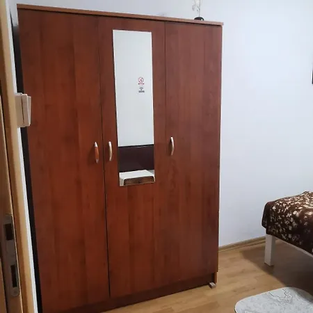 Δωμάτια σε οικογενειακή κατοικία Book A Sarajevo, Free Parking & Garden